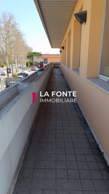 Padova, Camin, Ufficio Mq 310 INDIPENDENTE con Ingresso e Piccoli Depositi al piano terra, Sala R...