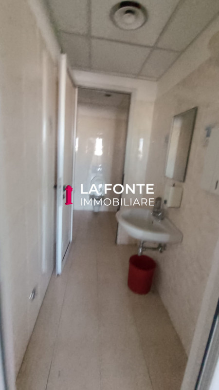 Padova, Camin, Ufficio Mq 310 INDIPENDENTE con Ingresso e Piccoli Depositi al piano terra, Sala R...