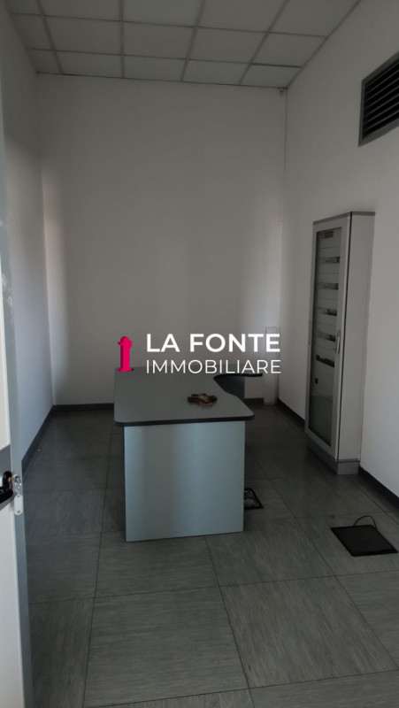 Padova, Camin, Ufficio Mq 310 INDIPENDENTE con Ingresso e Piccoli Depositi al piano terra, Sala R...