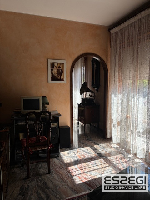 PADOVA*FORCELLINI: Spaziosissimo appartamento situato nel cuore del quartiere di Forcellini, all'...