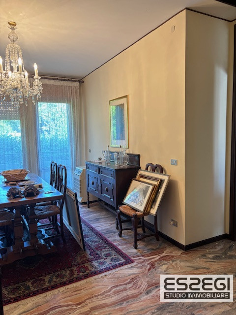 PADOVA*FORCELLINI: Spaziosissimo appartamento situato nel cuore del quartiere di Forcellini, all'...