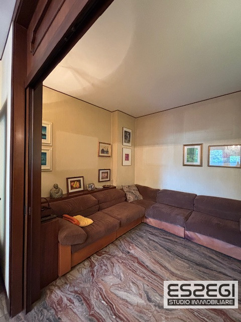 PADOVA*FORCELLINI: Spaziosissimo appartamento situato nel cuore del quartiere di Forcellini, all'...