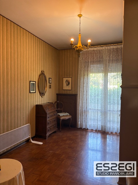 PADOVA*FORCELLINI: Spaziosissimo appartamento situato nel cuore del quartiere di Forcellini, all'...