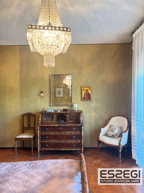 PADOVA*FORCELLINI: Spaziosissimo appartamento situato nel cuore del quartiere di Forcellini, all'...