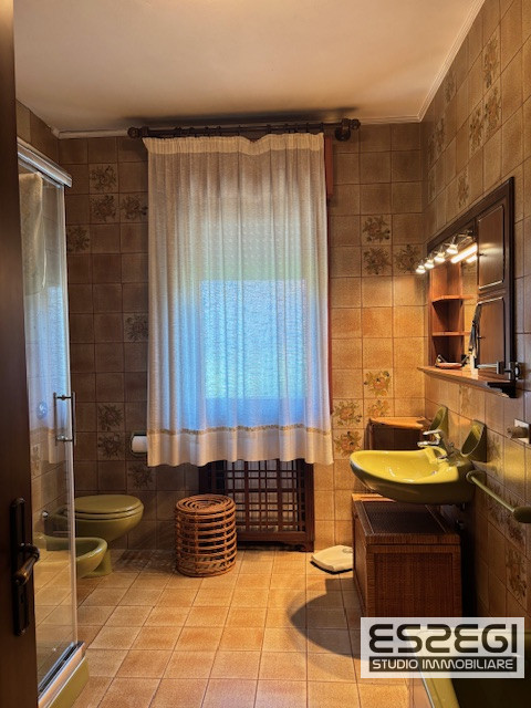 PADOVA*FORCELLINI: Spaziosissimo appartamento situato nel cuore del quartiere di Forcellini, all'...