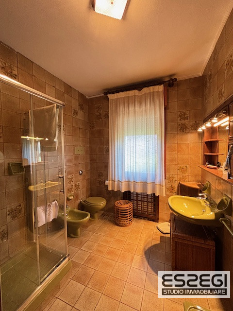 PADOVA*FORCELLINI: Spaziosissimo appartamento situato nel cuore del quartiere di Forcellini, all'...