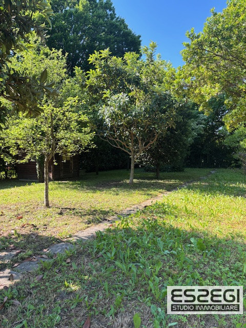 PADOVA*FORCELLINI: Spaziosissimo appartamento situato nel cuore del quartiere di Forcellini, all'...