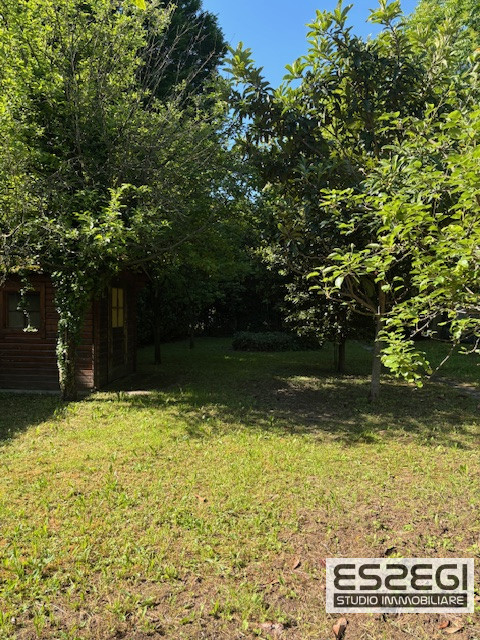 PADOVA*FORCELLINI: Spaziosissimo appartamento situato nel cuore del quartiere di Forcellini, all'...