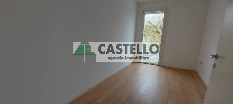 Cadoneghe Castagnara su fabbricato di recente costruzione a due passi dai servizi proponiamo inte...