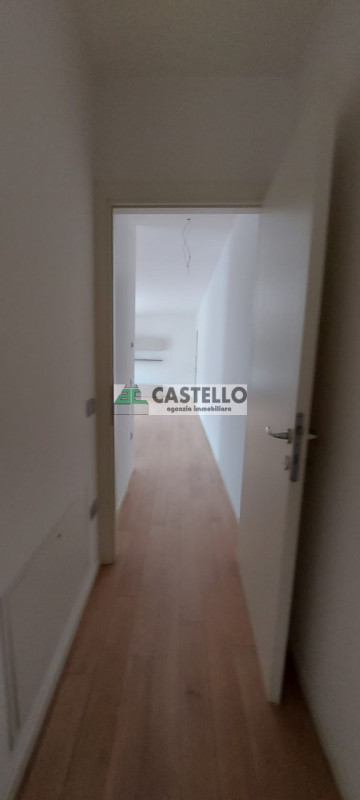 Cadoneghe Castagnara su fabbricato di recente costruzione a due passi dai servizi proponiamo inte...