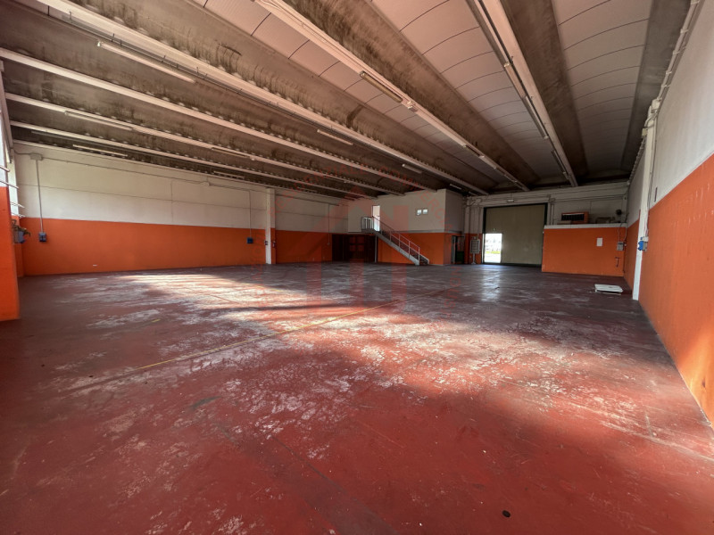 RIF: SR510 VICENZA - MONTEGALDA Proponiamo in locazione capannone produttivo (D/01) di 500 mq con...