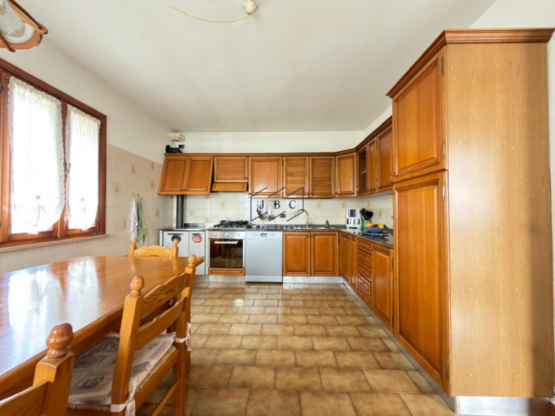 ORMELLE - (TV)
Proponiamo in esclusiva a Ormelle casa  bifamiliare degli anni '80 con superficie ...