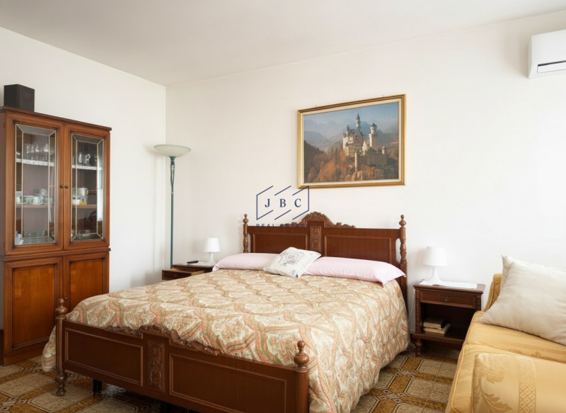 ORMELLE - (TV)
Proponiamo in esclusiva a Ormelle casa  bifamiliare degli anni '80 con superficie ...