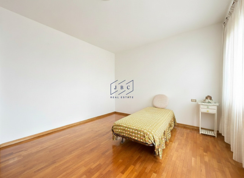 ORMELLE - (TV)
Proponiamo in esclusiva a Ormelle casa  bifamiliare degli anni '80 con superficie ...