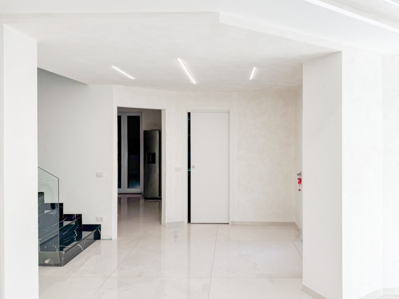 (Per INFO Vittorio 3517343301) Proponiamo in vendita una splendida porzione di bifamiliare situat...