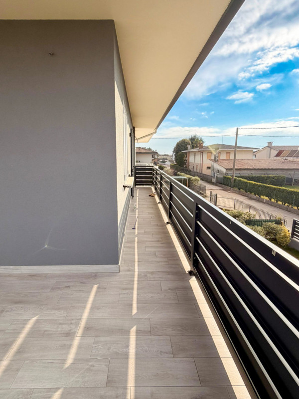 (Per INFO Vittorio 3517343301) Proponiamo in vendita una splendida porzione di bifamiliare situat...