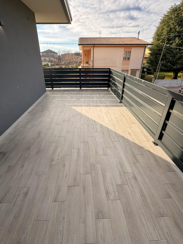 (Per INFO Vittorio 3517343301) Proponiamo in vendita una splendida porzione di bifamiliare situat...