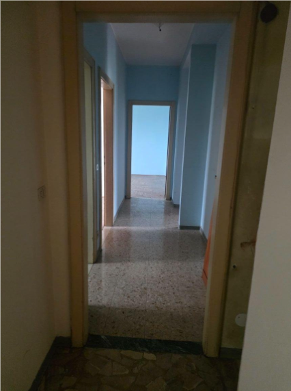 ASTA IMMOBILIARE - PADOVA quartiere ARCELLA/SAN CARLO, via Moroni, APPARTAMENTO al piano quarto s...