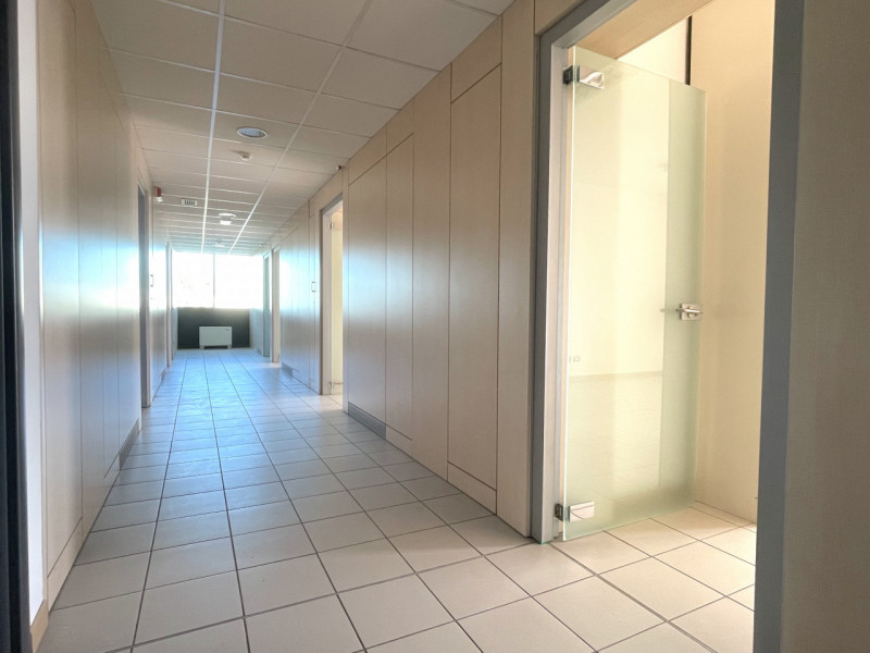 ZONA INDUSTRIALE DI CONSELVE - BAGNOLI DI SOPRA.

Prestigioso Ufficio di complessivi 170 mq. circ...