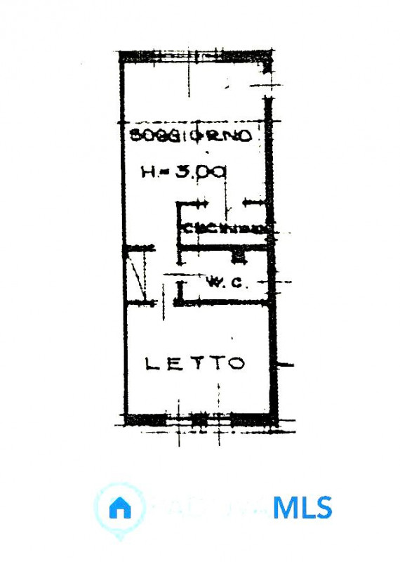 A pochi passi dal Duomo di Padova, in una delle vie più riservate e ricercate del centro storico,...