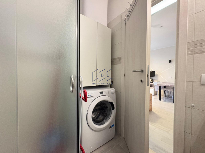 SAN MICHELE AL TAGLIAMENTO - BIBIONE (Venezia)
Proponiamo appartamento bilocale al primo piano co...