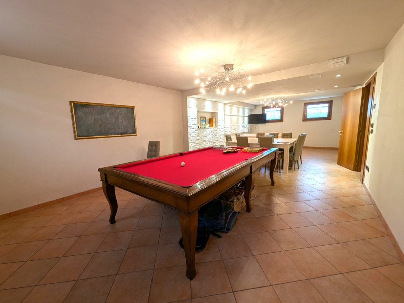 NOSTRA ESCLUSIVA: appena arrivata sul mercato, questa splendida e ampia casa singola situata nell...