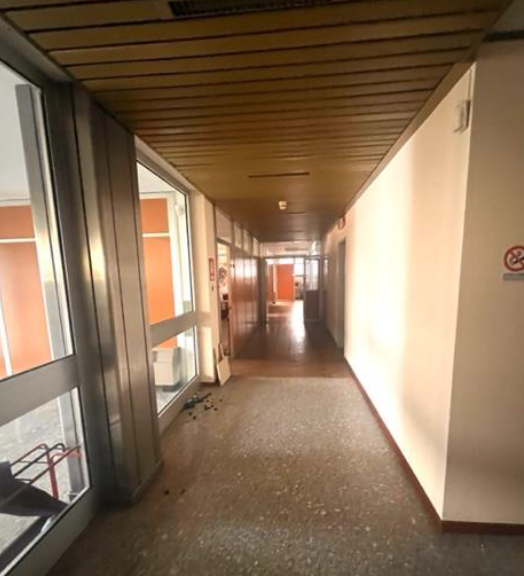 RIF. A.A.42-131

Vendesi all'asta - fabbricato per esigenze commerciali in data 07 maggio 2026

D...