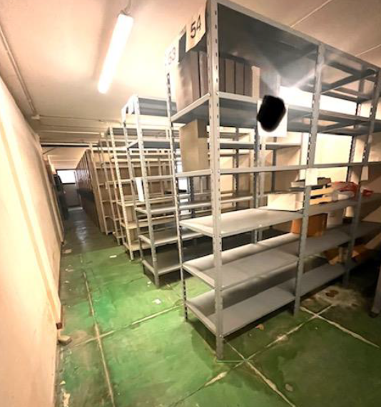 RIF. A.A.42-131

Vendesi all'asta - fabbricato per esigenze commerciali in data 07 maggio 2026

D...