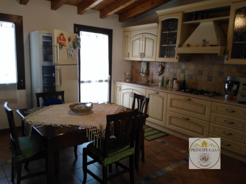 Rif. CS501 - In zona residenziale a Montevago, celebre per le sue terme e la sua rilevanza storic...