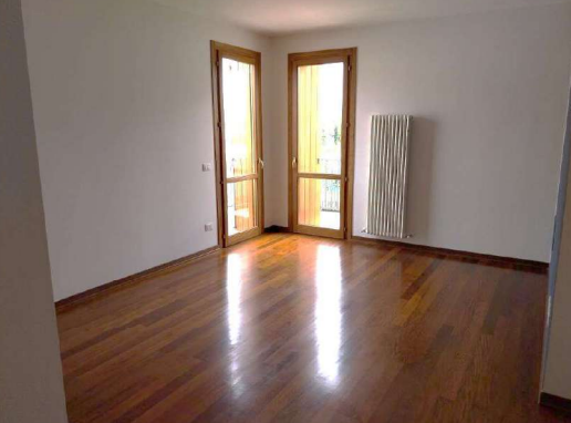 RIF. A.A.76-24

Vendesi all'asta - appartamento al 2° piano con garage in data 08 maggio 2026

De...