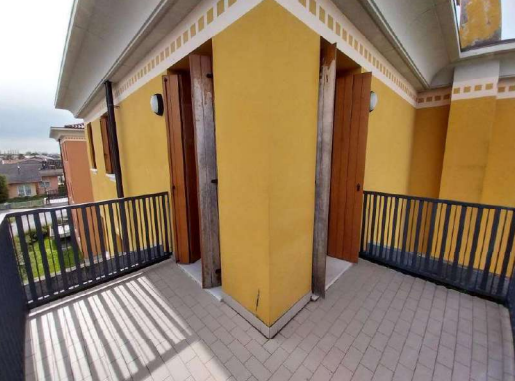 RIF. A.A.76-24

Vendesi all'asta - appartamento al 2° piano con garage in data 08 maggio 2026

De...