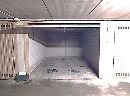 RIF. A.A.76-24

Vendesi all'asta - appartamento al 2° piano con garage in data 08 maggio 2026

De...