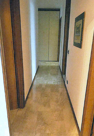 RIF. A.A.56-22

Vendesi all'asta - appartamento al 2° piano con garage in data 11 maggio 2026

De...