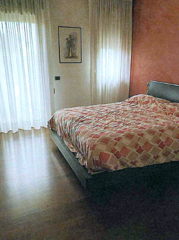 RIF. A.A.56-22

Vendesi all'asta - appartamento al 2° piano con garage in data 11 maggio 2026

De...