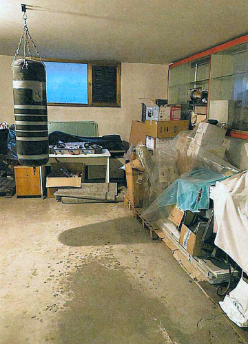 RIF. A.A.56-22

Vendesi all'asta - appartamento al 2° piano con garage in data 11 maggio 2026

De...