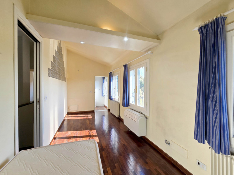 TREVISO S.M.ROVERE a 2km da Porta S.Tommaso vendesi in contesto di costruzioni d'epoca vendesi pa...