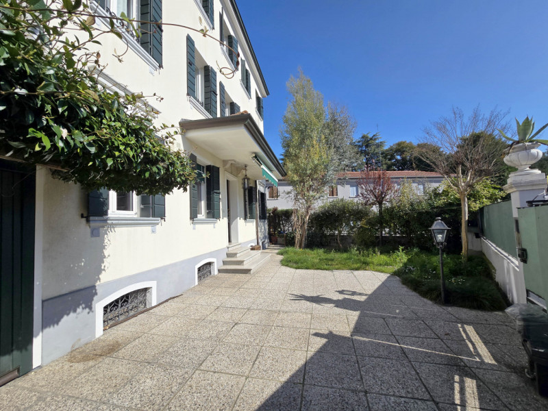 TREVISO S.M.ROVERE a 2km da Porta S.Tommaso vendesi in contesto di costruzioni d'epoca vendesi pa...