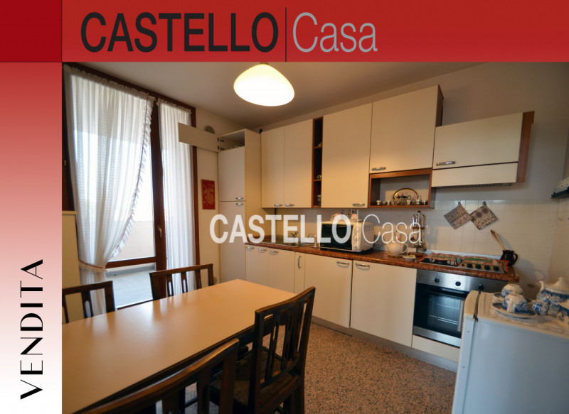 Nel centro di Castelfranco, proponiamo in vendita un elegante appartamento trilocale di 83 mq sit...