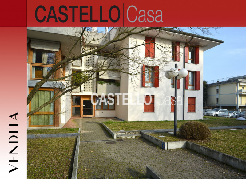Nel centro di Castelfranco, proponiamo in vendita un elegante appartamento trilocale di 83 mq sit...