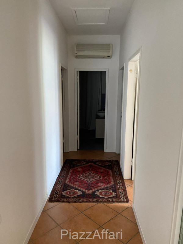 A Pegolotte, nel cuore del paese, in zona residenziale lontana dal traffico e dai rumori proponia...