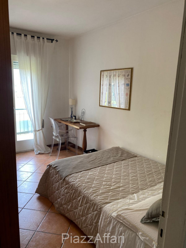 A Pegolotte, nel cuore del paese, in zona residenziale lontana dal traffico e dai rumori proponia...