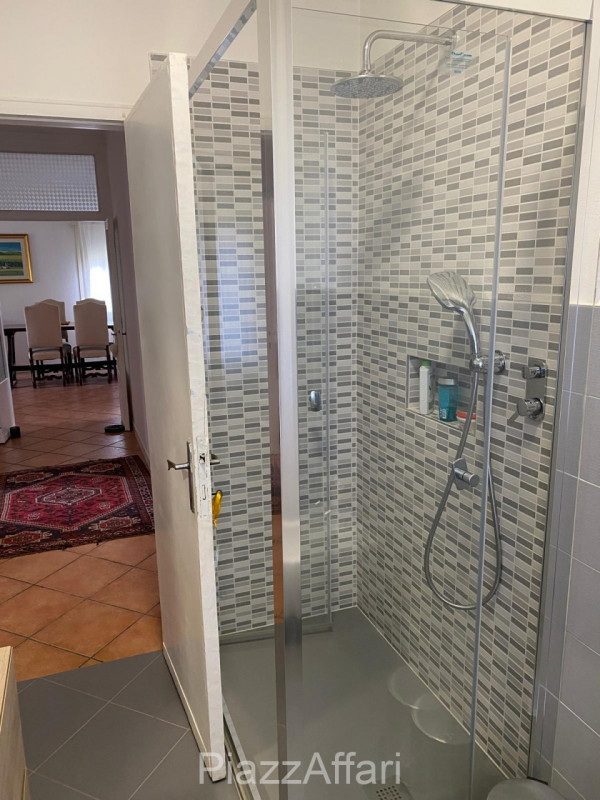 A Pegolotte, nel cuore del paese, in zona residenziale lontana dal traffico e dai rumori proponia...