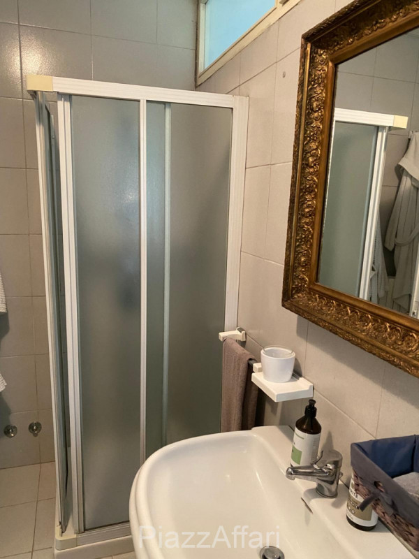 A Pegolotte, nel cuore del paese, in zona residenziale lontana dal traffico e dai rumori proponia...