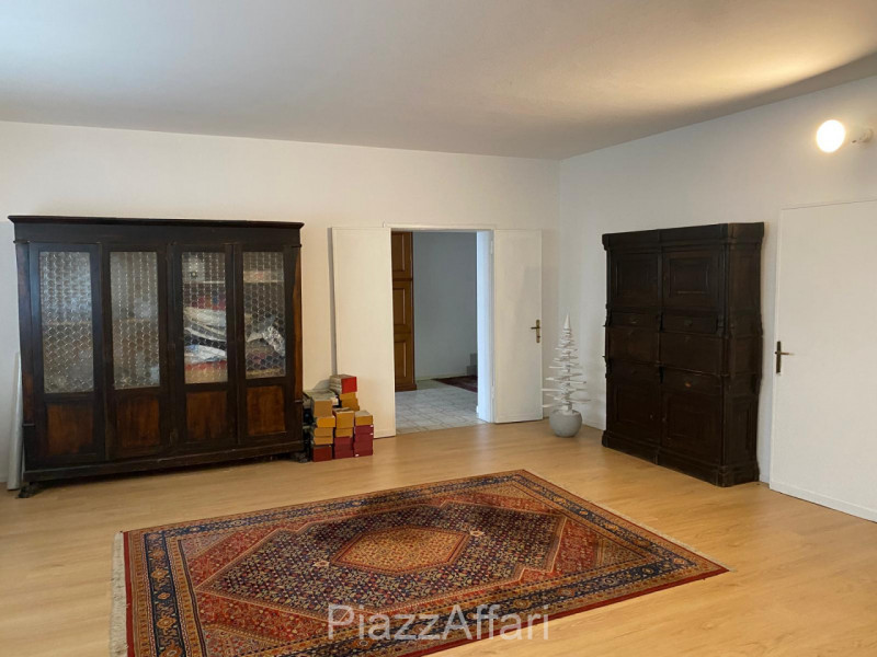 A Pegolotte, nel cuore del paese, in zona residenziale lontana dal traffico e dai rumori proponia...