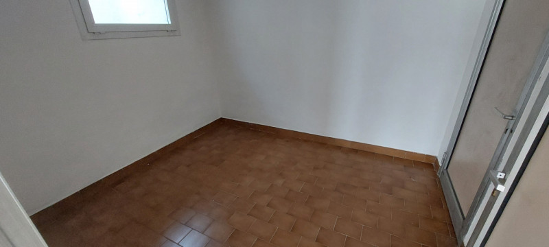 In posizione strategica tra Padova e Cittadella, nel comune di Curtarolo, proponiamo in affitto u...