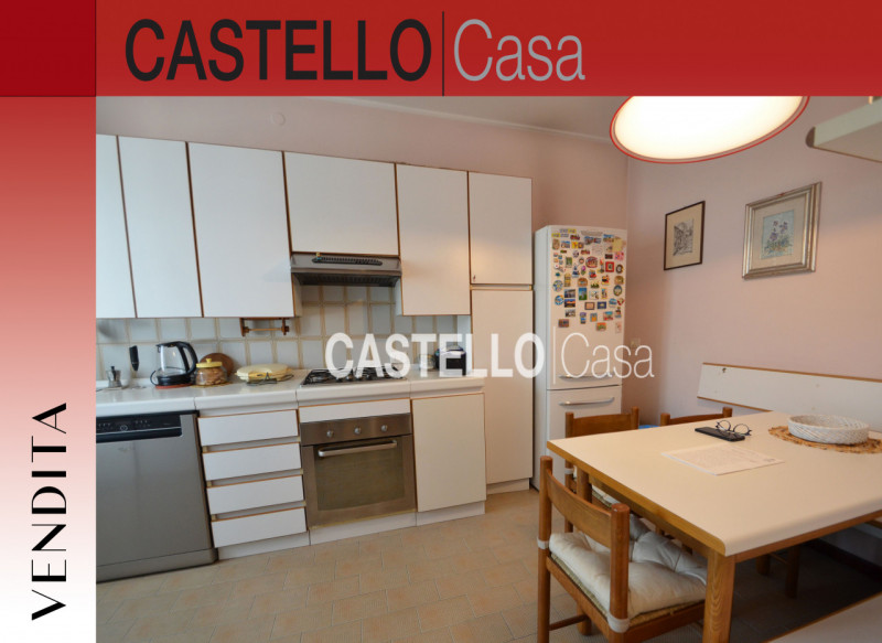 Castelfranco Veneto, proponiamo in vendita una signorile casa a schiera centrale all'interno di u...