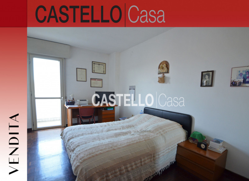 Castelfranco Veneto, proponiamo in vendita una signorile casa a schiera centrale all'interno di u...