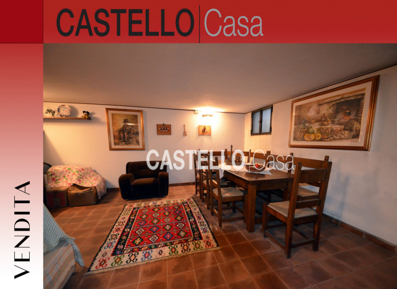 Castelfranco Veneto, proponiamo in vendita una signorile casa a schiera centrale all'interno di u...