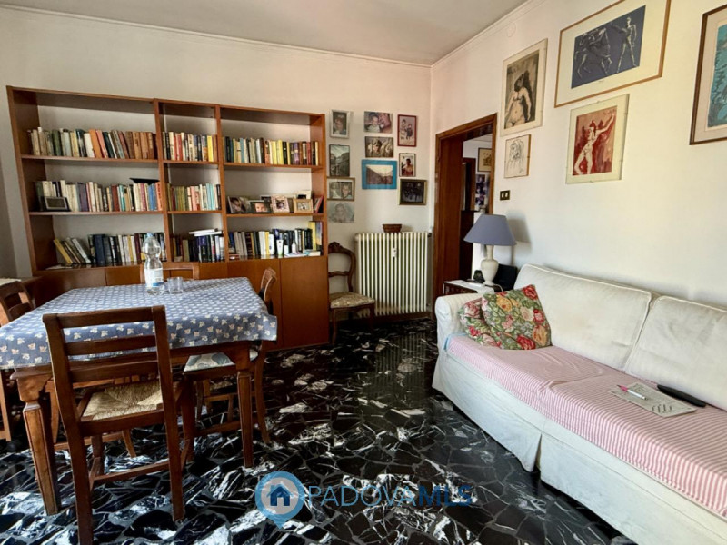 Immobile in esclusiva al Gruppo Padova MLS
QUARTIERE ARCELLA Ti presentiamo un appartamento in ot...