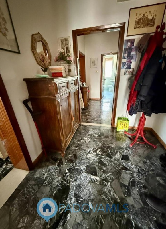 Immobile in esclusiva al Gruppo Padova MLS
QUARTIERE ARCELLA Ti presentiamo un appartamento in ot...